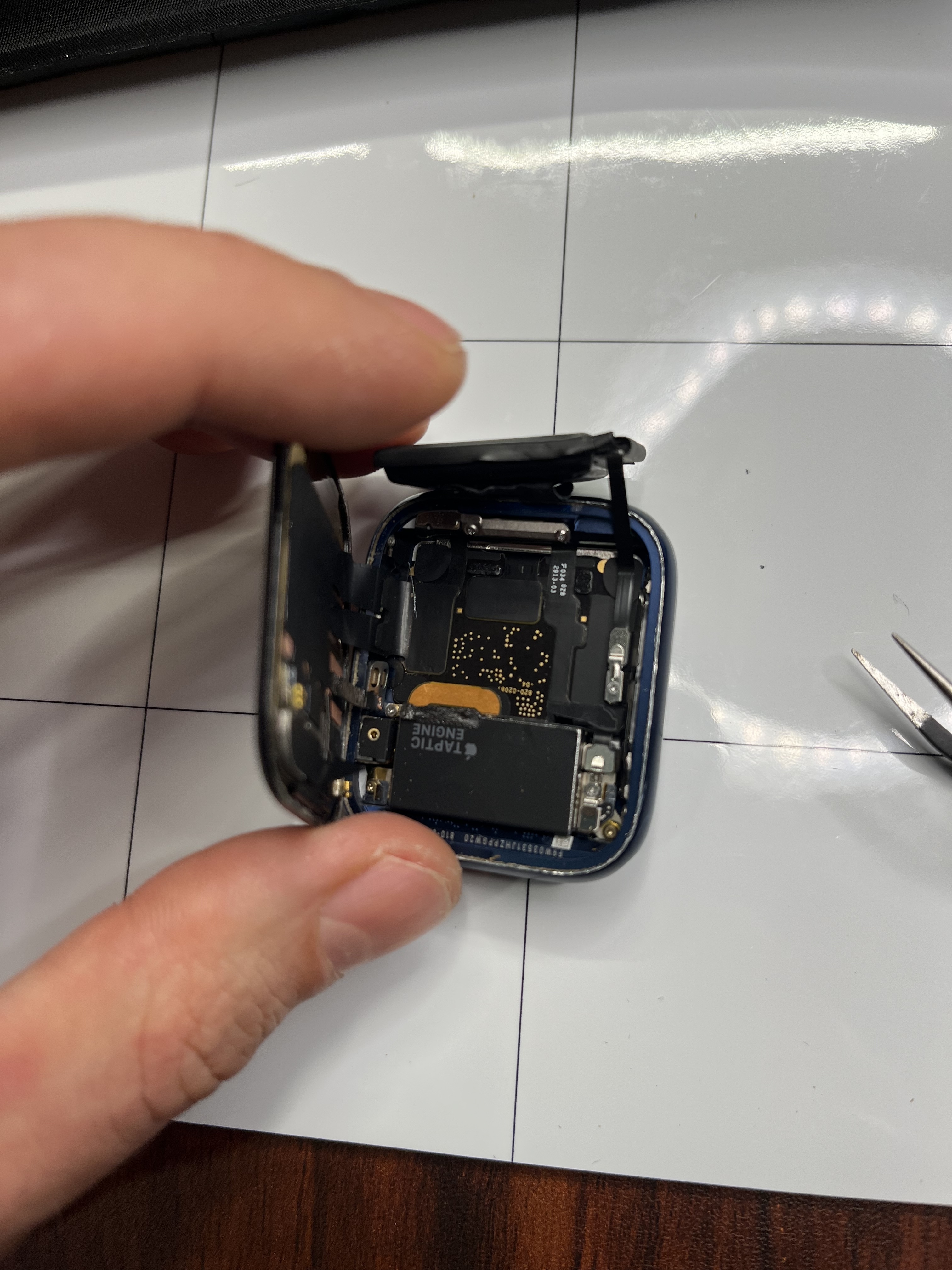 iwatch-battery-replacement-03